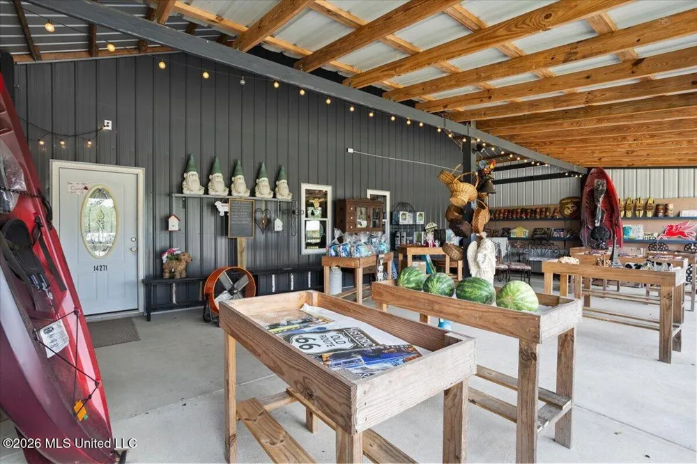 14271 U.s. 98 Lucedale, MS 39452