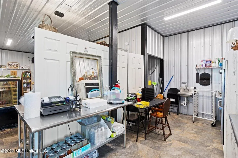 14271 U.s. 98 Lucedale, MS 39452