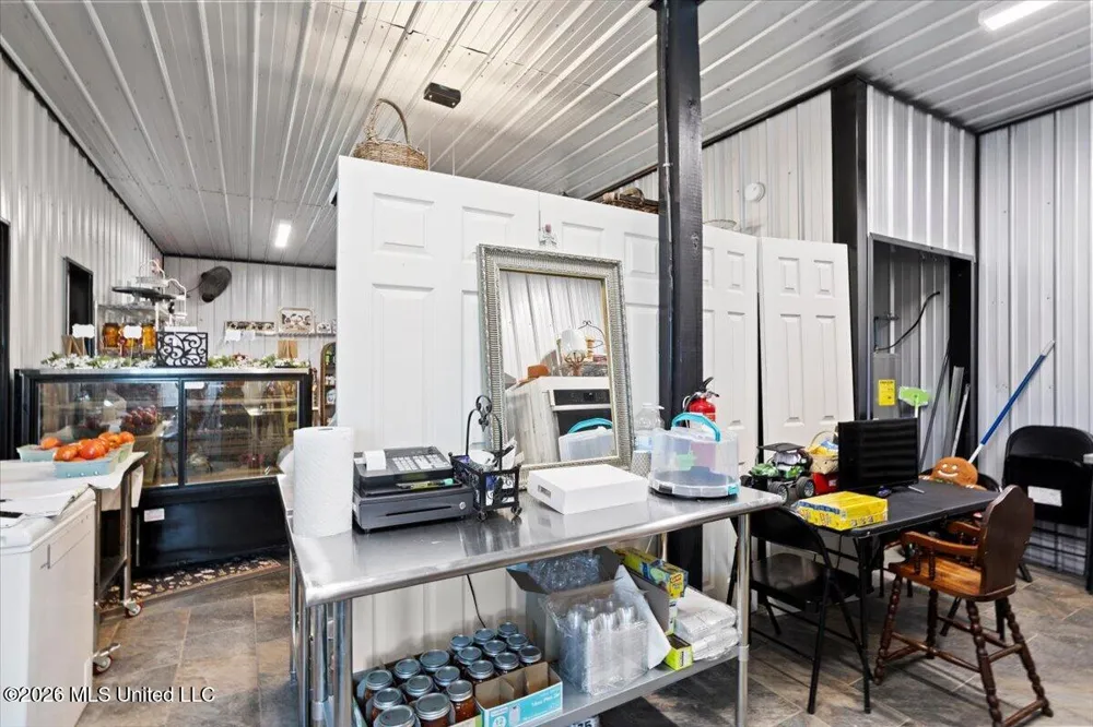 14271 U.s. 98 Lucedale, MS 39452