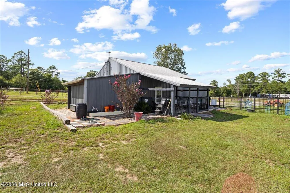 14271 U.s. 98 Lucedale, MS 39452