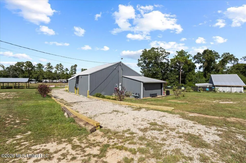 14271 U.s. 98 Lucedale, MS 39452