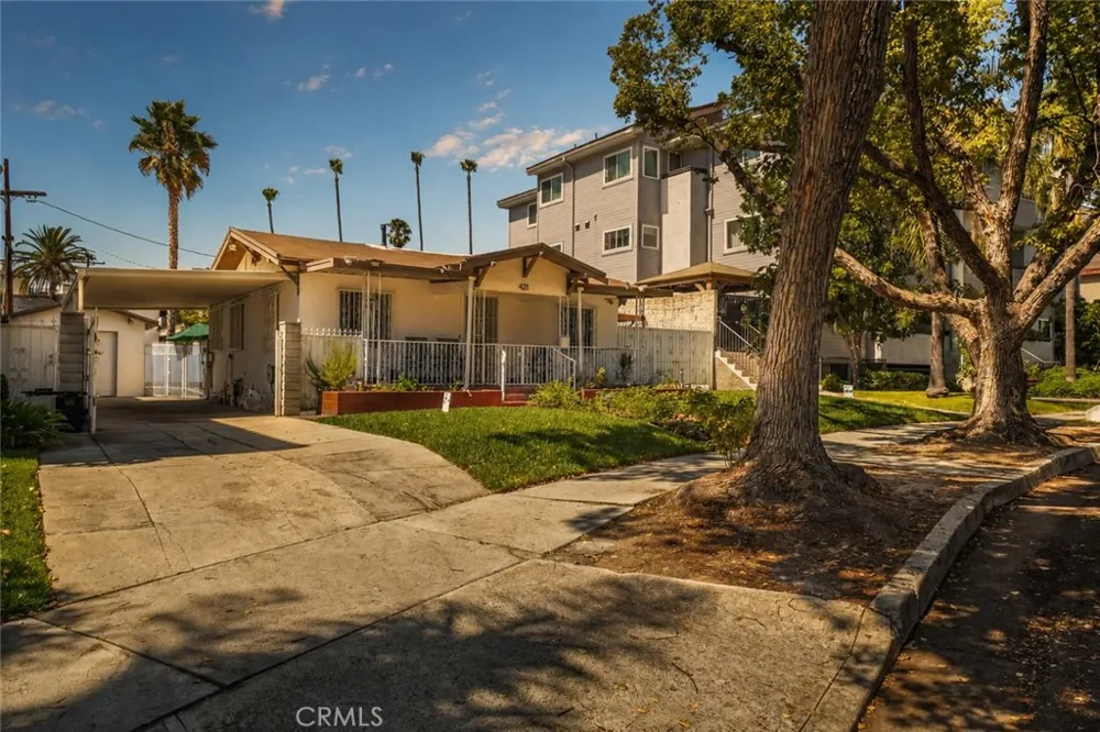421 Piedmont Glendale, CA 91206
