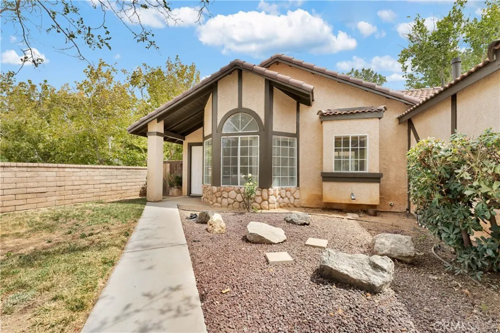 39370 Harvard Palmdale, CA 93551