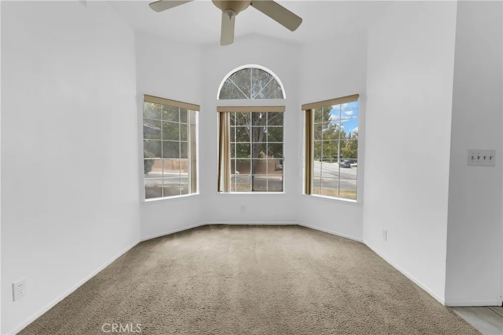 39370 Harvard Palmdale, CA 93551