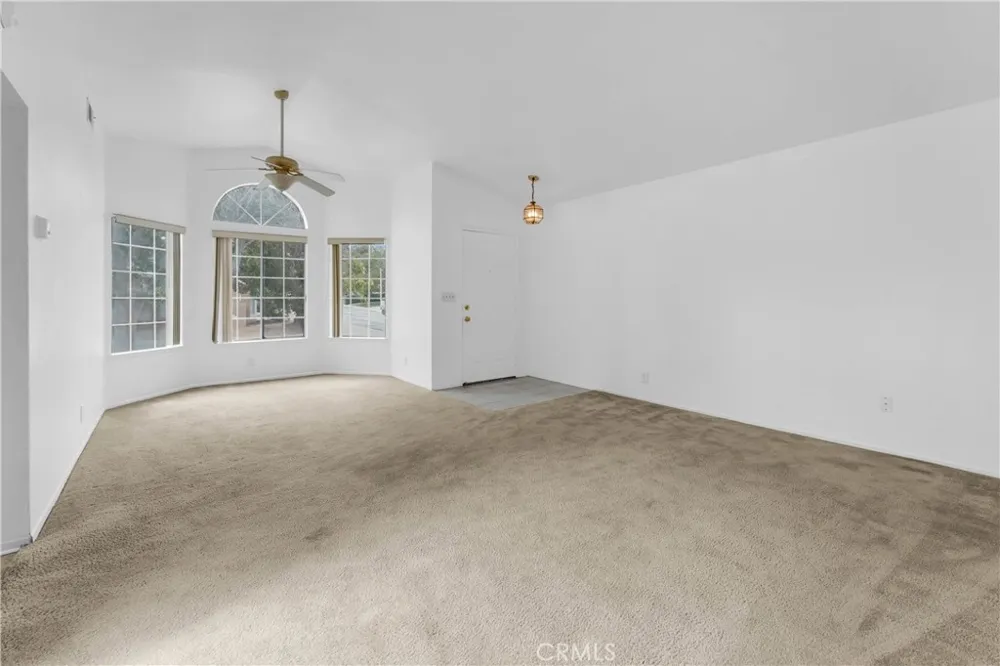 39370 Harvard Palmdale, CA 93551