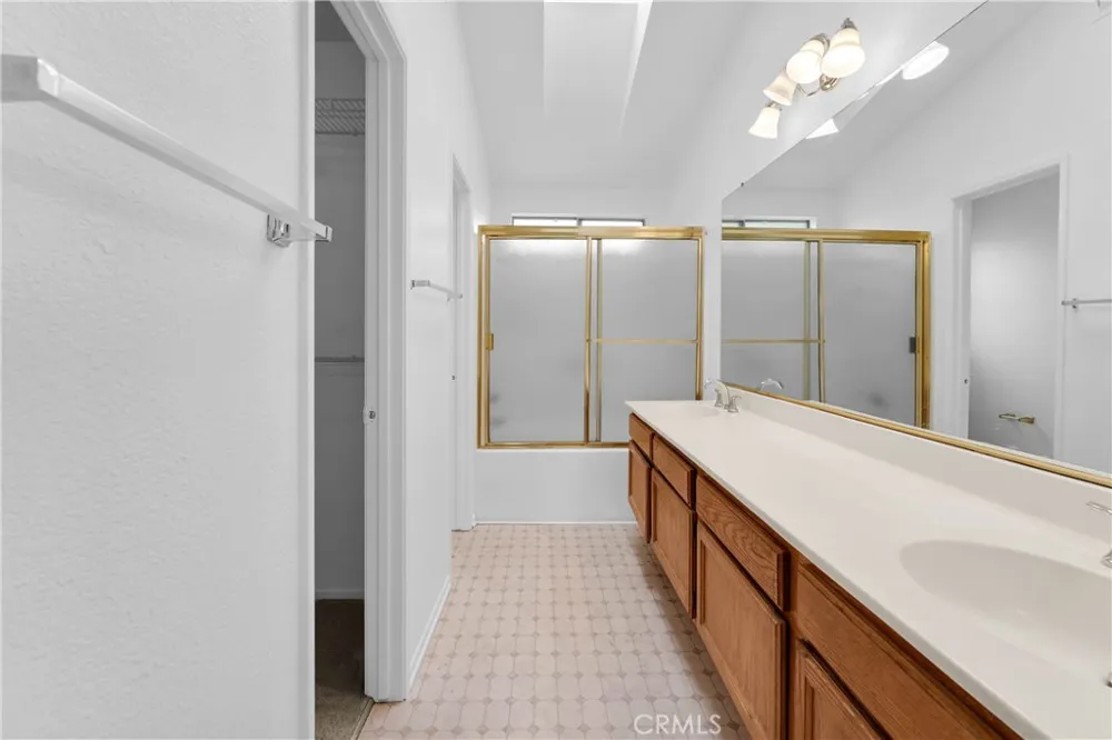 39370 Harvard Palmdale, CA 93551