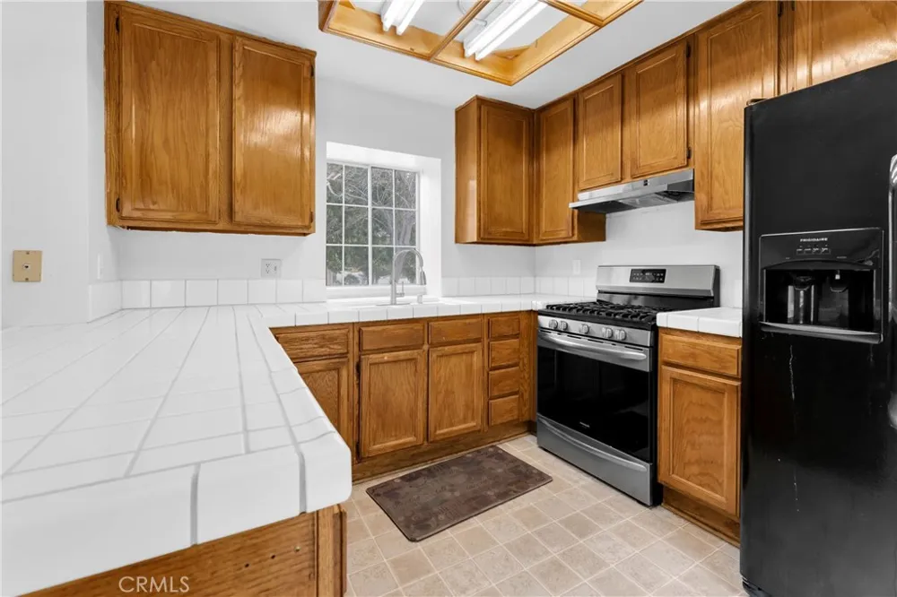 39370 Harvard Palmdale, CA 93551
