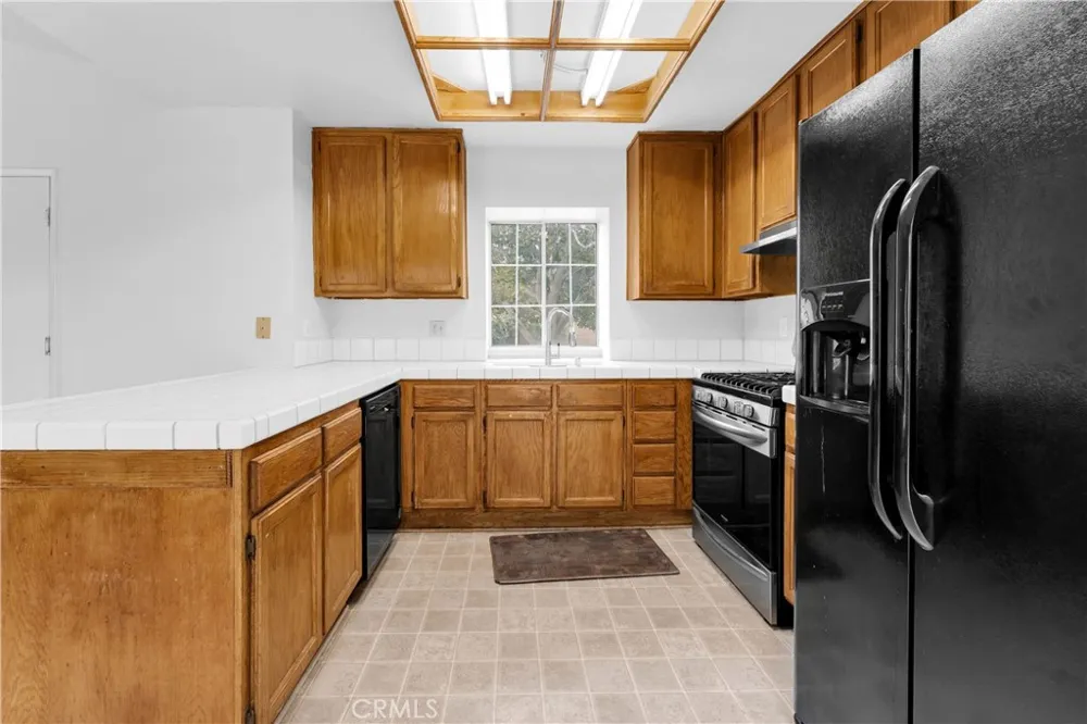 39370 Harvard Palmdale, CA 93551
