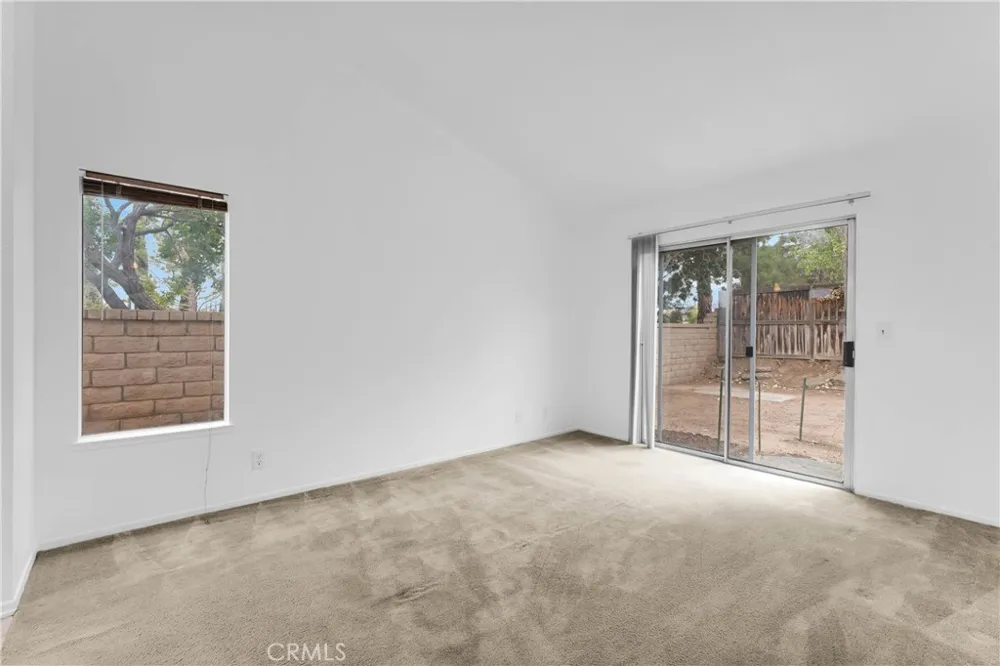 39370 Harvard Palmdale, CA 93551