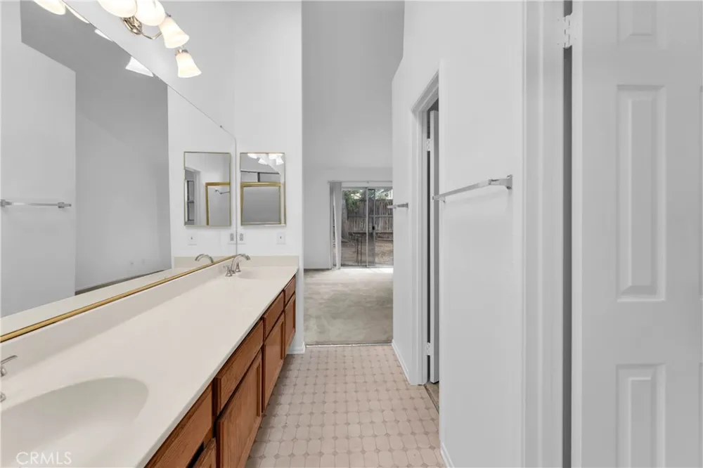 39370 Harvard Palmdale, CA 93551