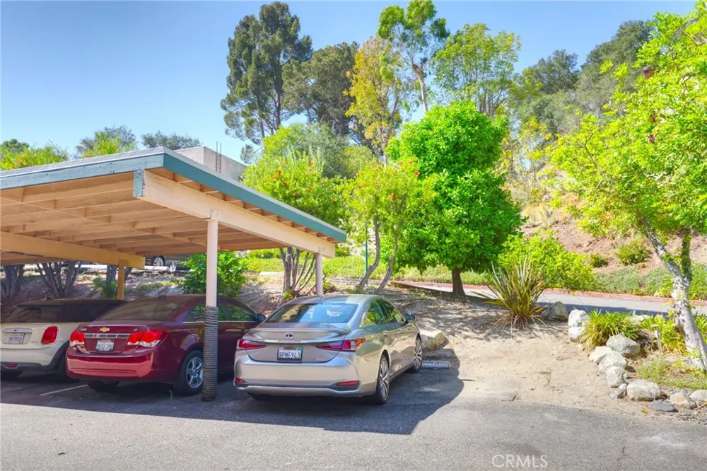 2940 Verdugo Glendale, CA 91208