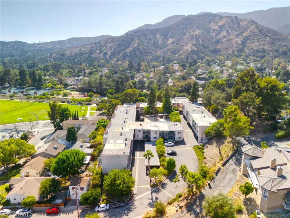 2940 Verdugo Glendale, CA 91208