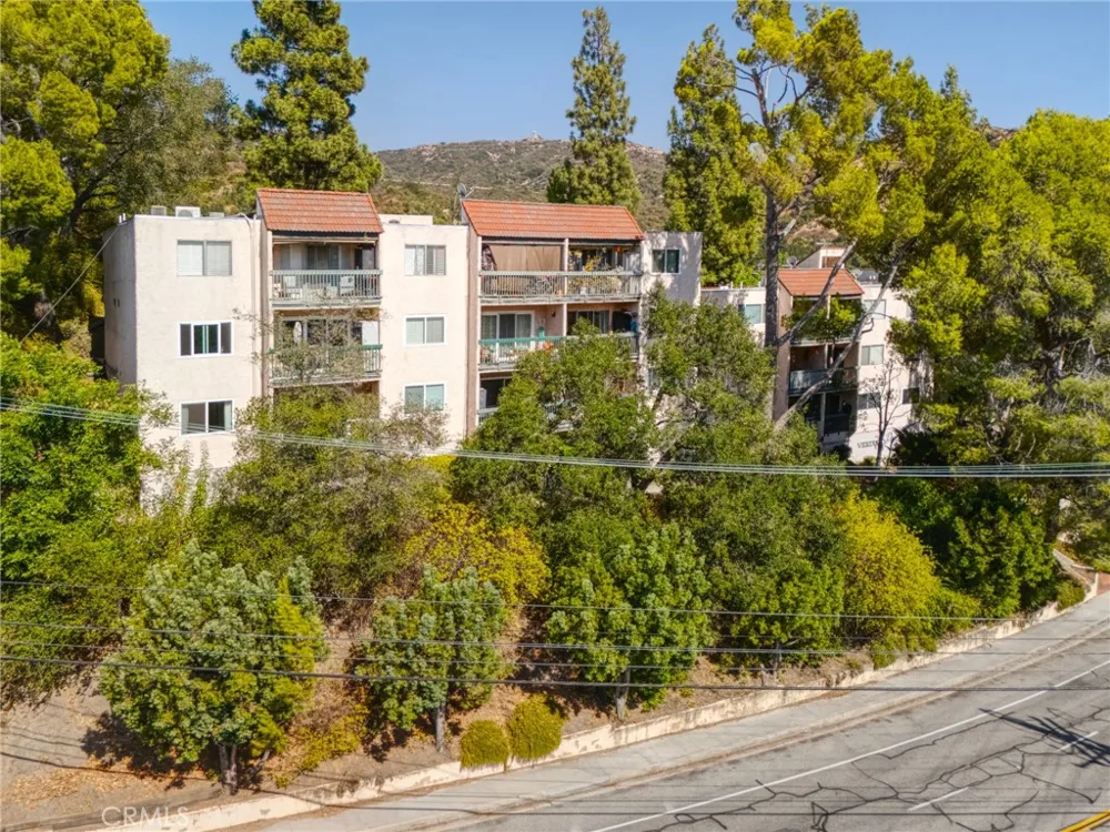 2940 Verdugo Glendale, CA 91208