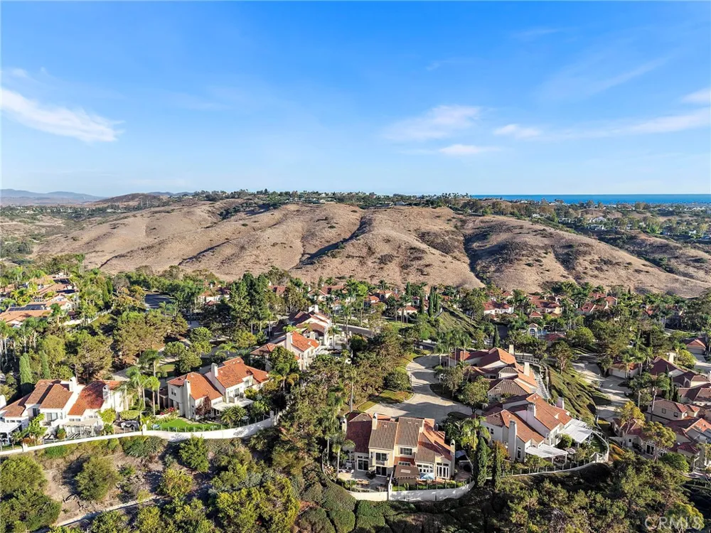 17 Siena Laguna Niguel, CA 92677