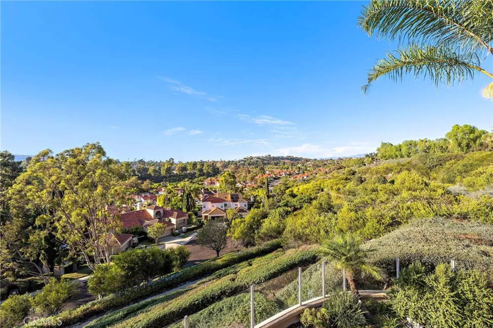 17 Siena Laguna Niguel, CA 92677