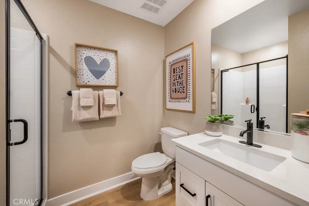 1079 E Scenic Drive Orange, CA 92867