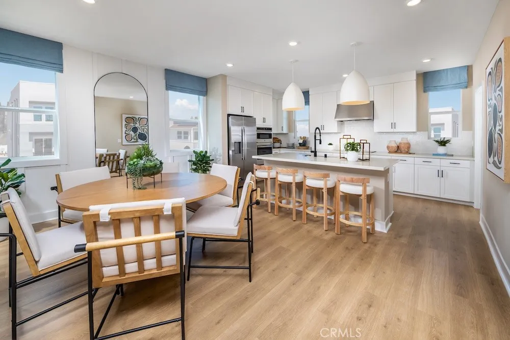 1079 E Scenic Drive Orange, CA 92867