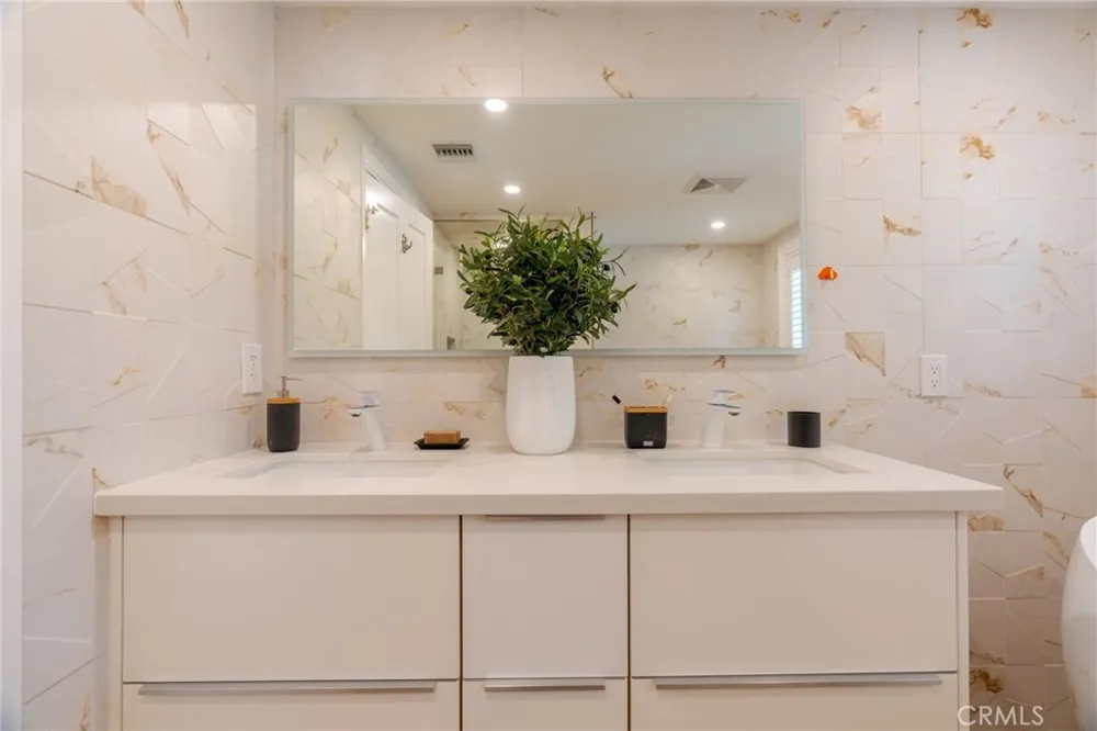 2245 E California San Marino, CA 91108