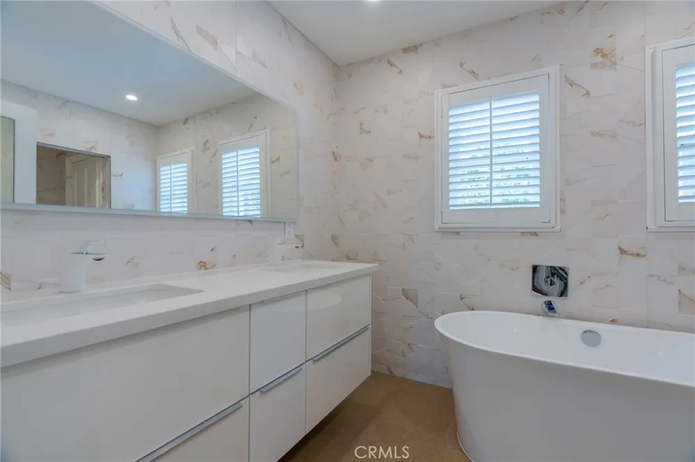 2245 E California San Marino, CA 91108