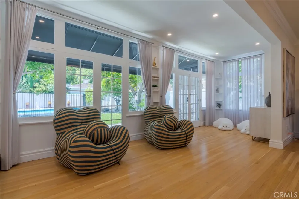 2245 E California San Marino, CA 91108