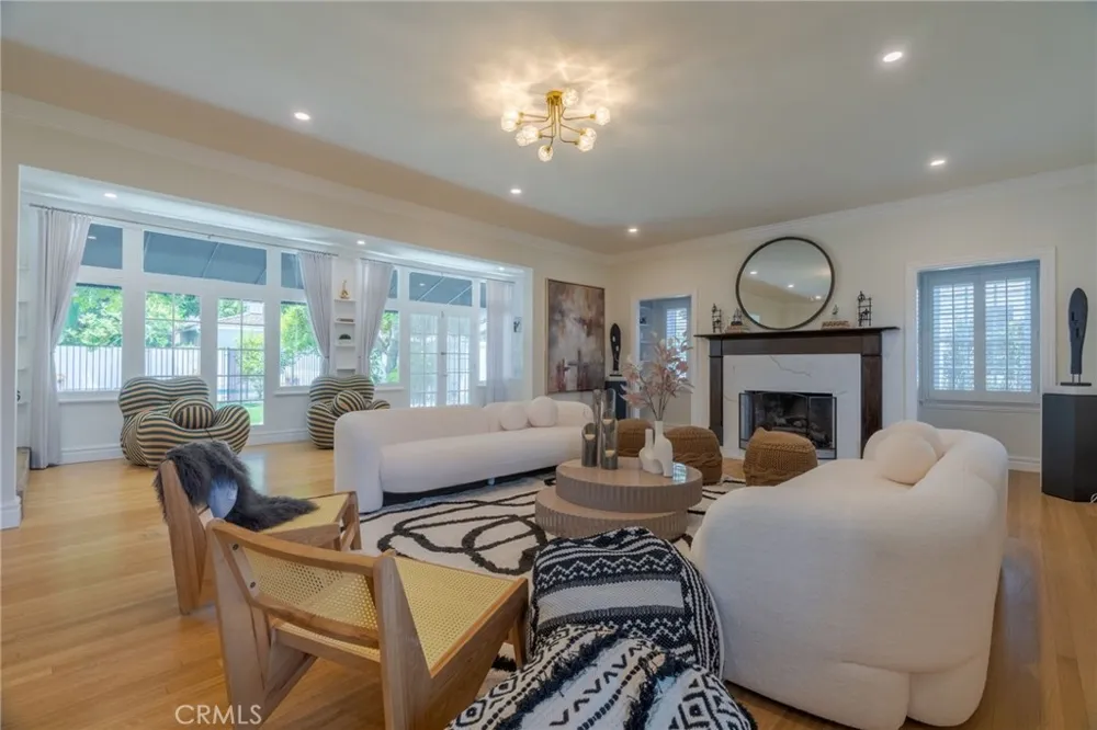 2245 E California San Marino, CA 91108
