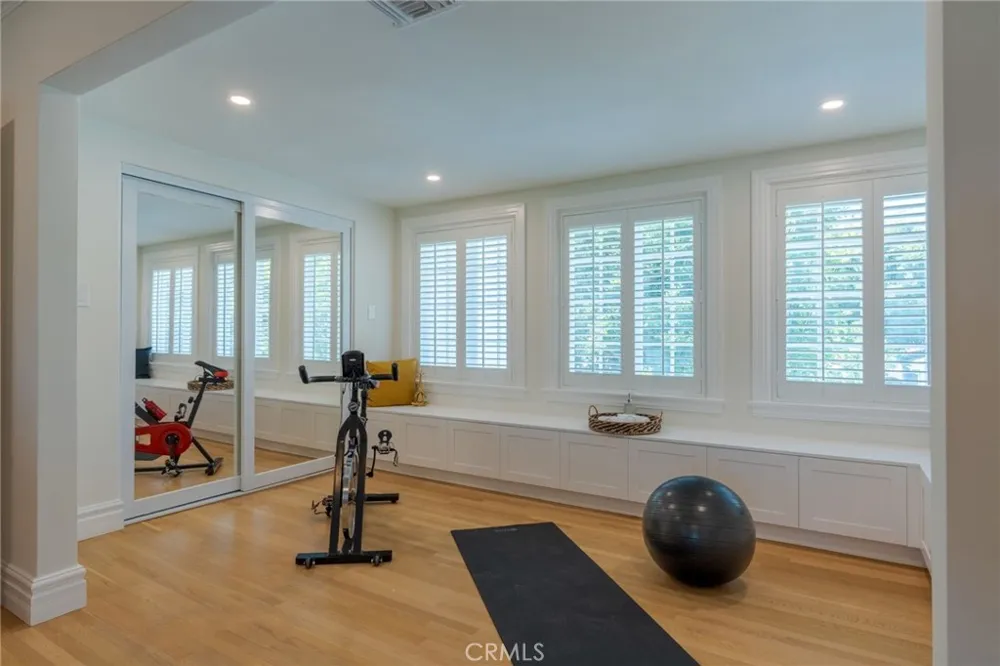 2245 E California San Marino, CA 91108