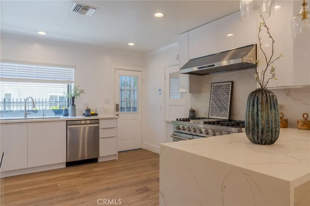 2245 E California San Marino, CA 91108
