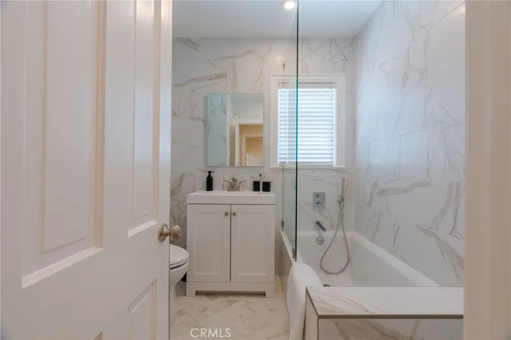 2245 E California San Marino, CA 91108