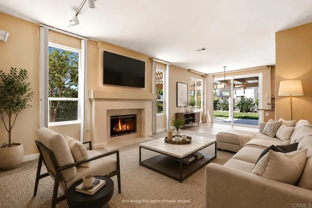 14224 Breezeway Place San Diego, CA 92128