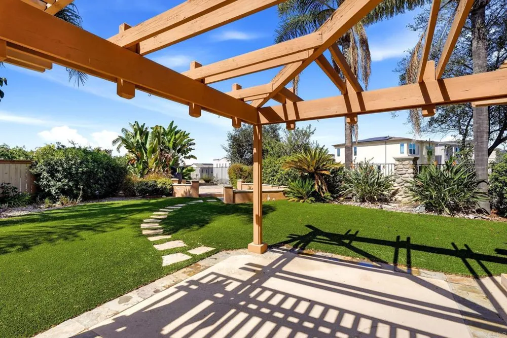14224 Breezeway Place San Diego, CA 92128