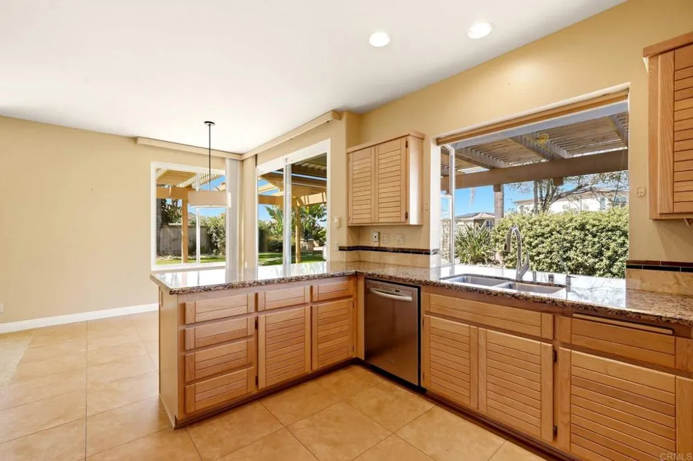14224 Breezeway Place San Diego, CA 92128