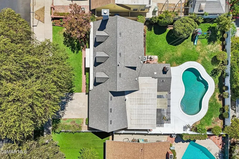 9653 Oakdale Avenue Chatsworth, CA 91311