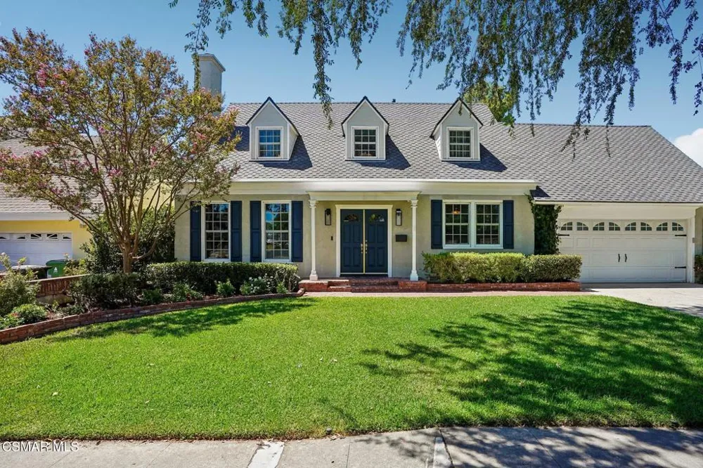 9653 Oakdale Avenue Chatsworth, CA 91311