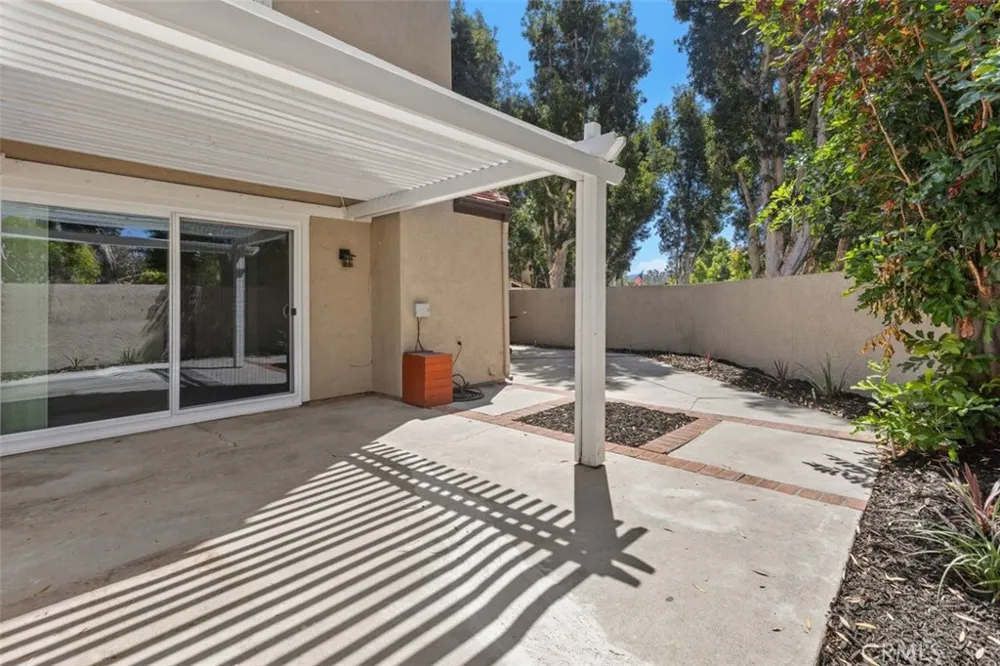 142 Stanford Court #71 Irvine, CA 92612