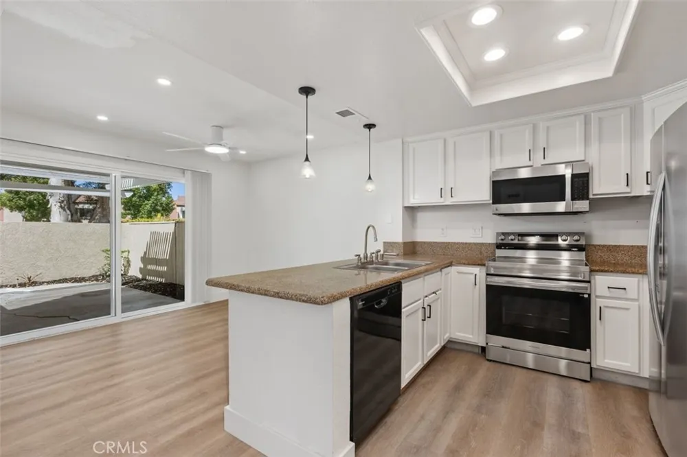 142 Stanford Court #71 Irvine, CA 92612