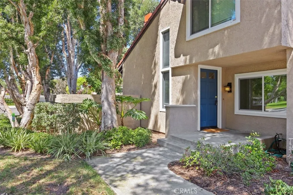 142 Stanford Court #71 Irvine, CA 92612