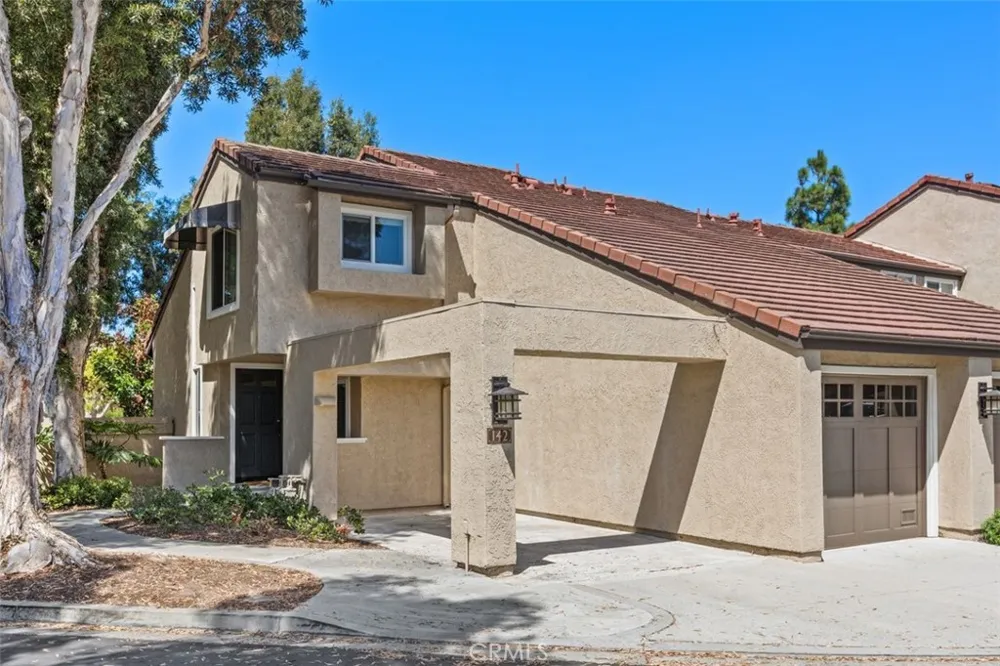 142 Stanford Court #71 Irvine, CA 92612