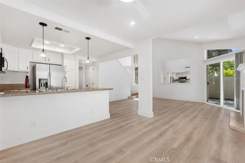 142 Stanford Court #71 Irvine, CA 92612