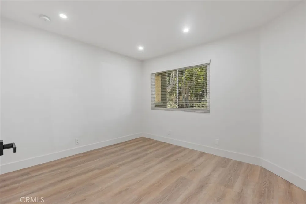 142 Stanford Court #71 Irvine, CA 92612