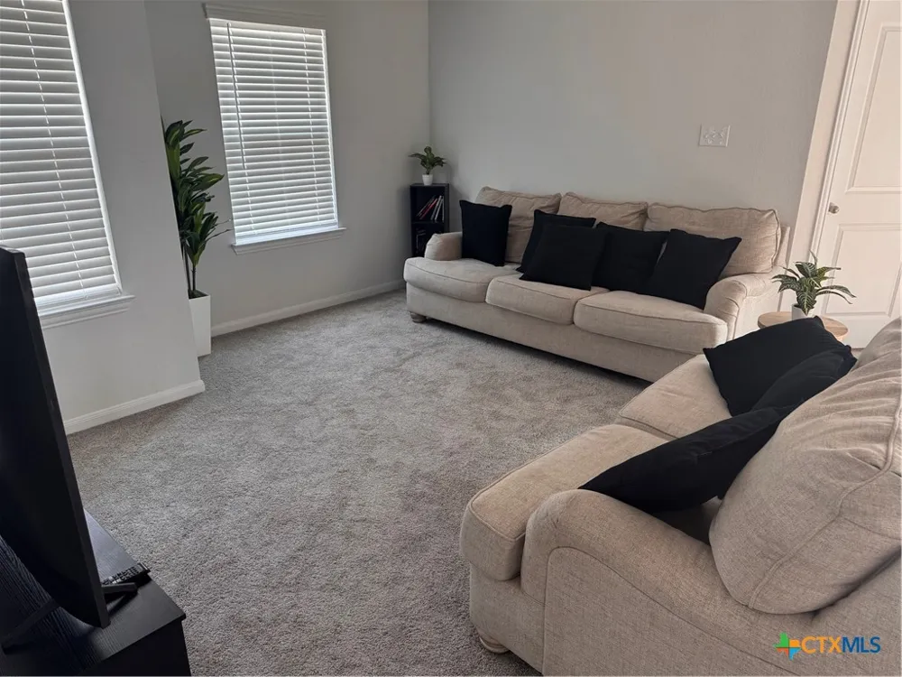432 Tim's Way Seguin, TX 78155
