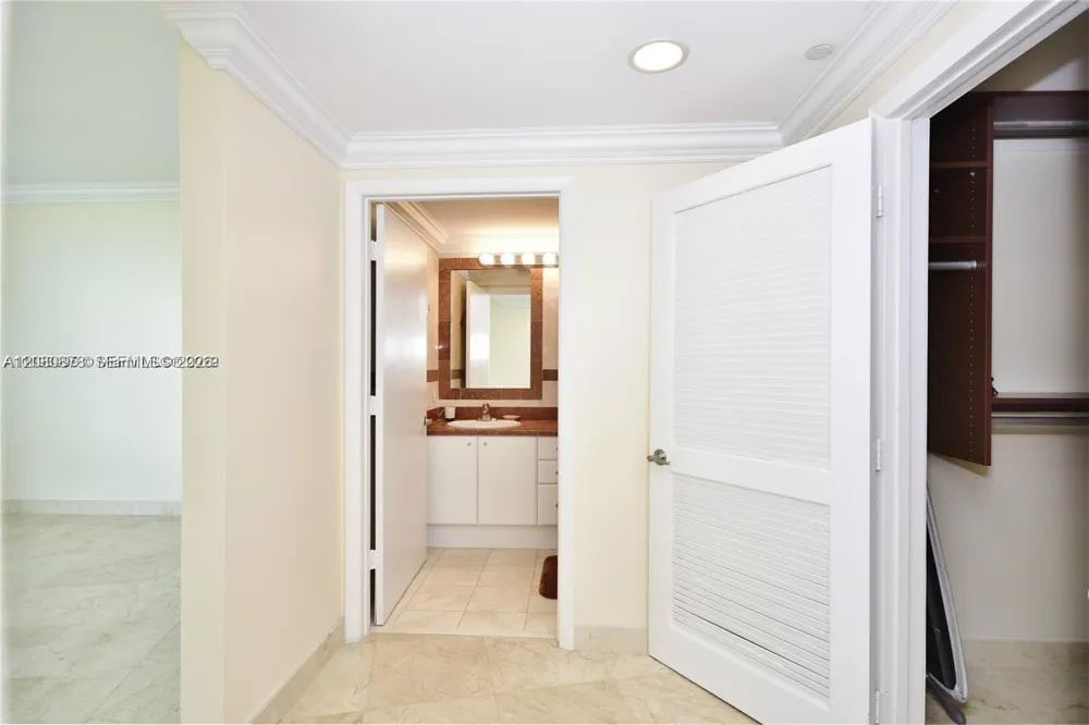2475 Brickell Ave #1202 Miami, FL 33129