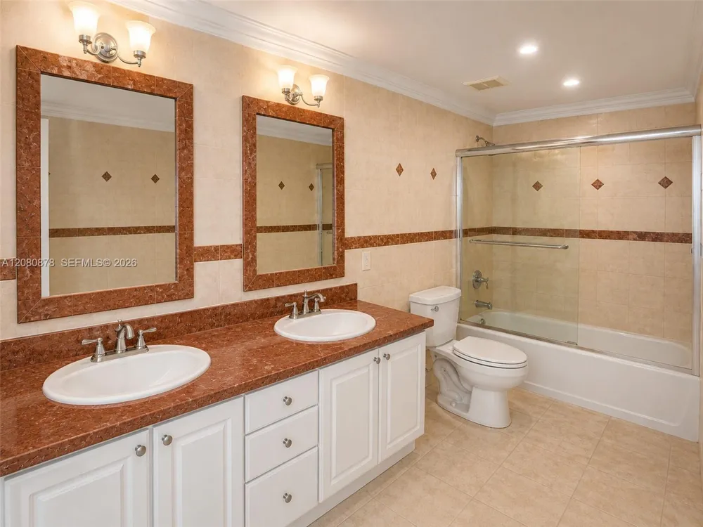 2475 Brickell Ave #1202 Miami, FL 33129