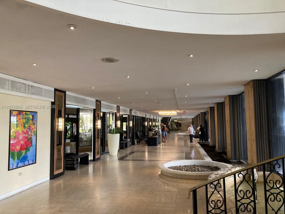 5555 Collins Ave #10G Miami Beach, FL 33140