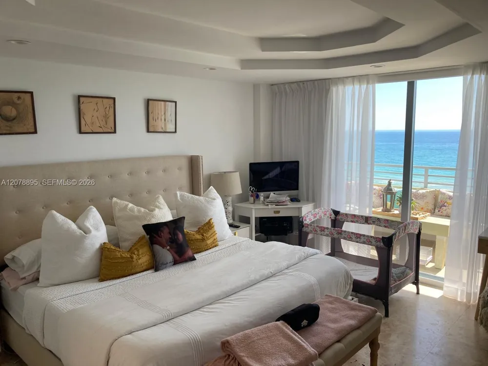 5555 Collins Ave #10G Miami Beach, FL 33140