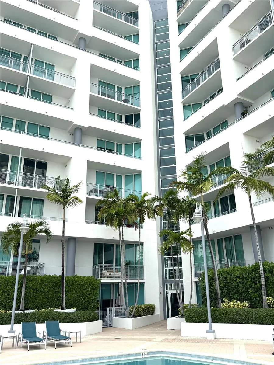 350 NE 24th St #407 Miami, FL 33137