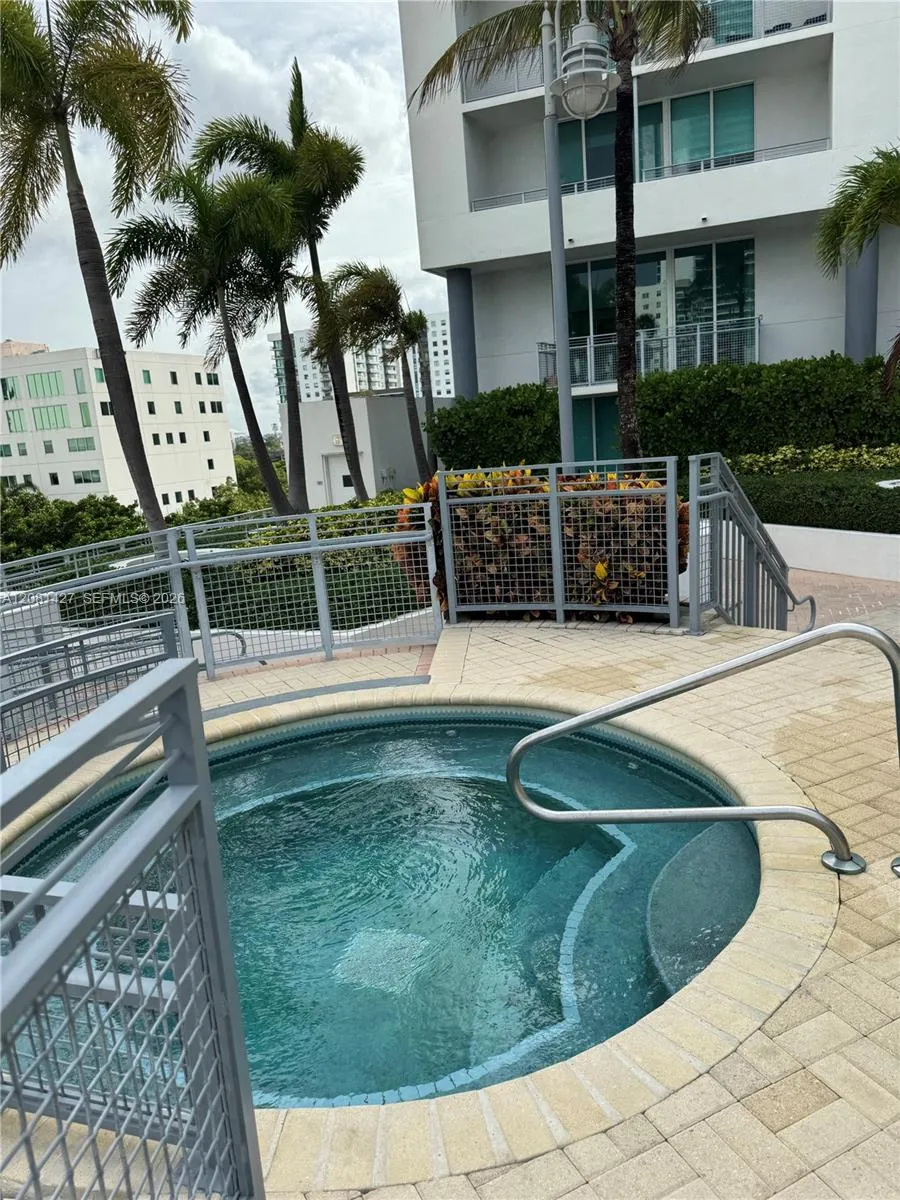 350 NE 24th St #407 Miami, FL 33137