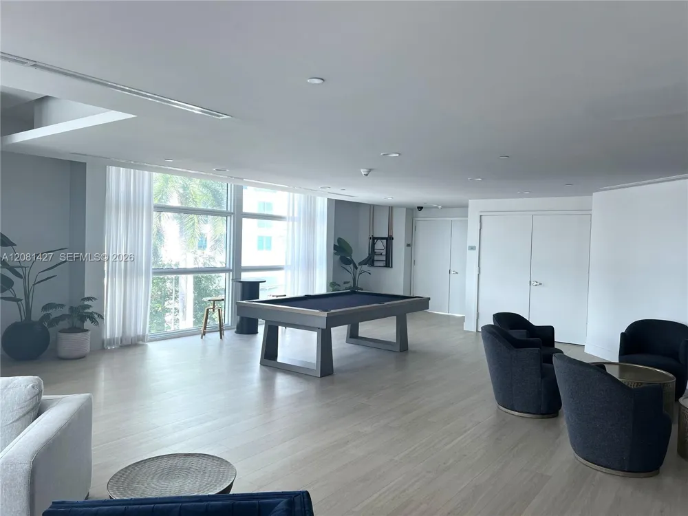 350 NE 24th St #407 Miami, FL 33137