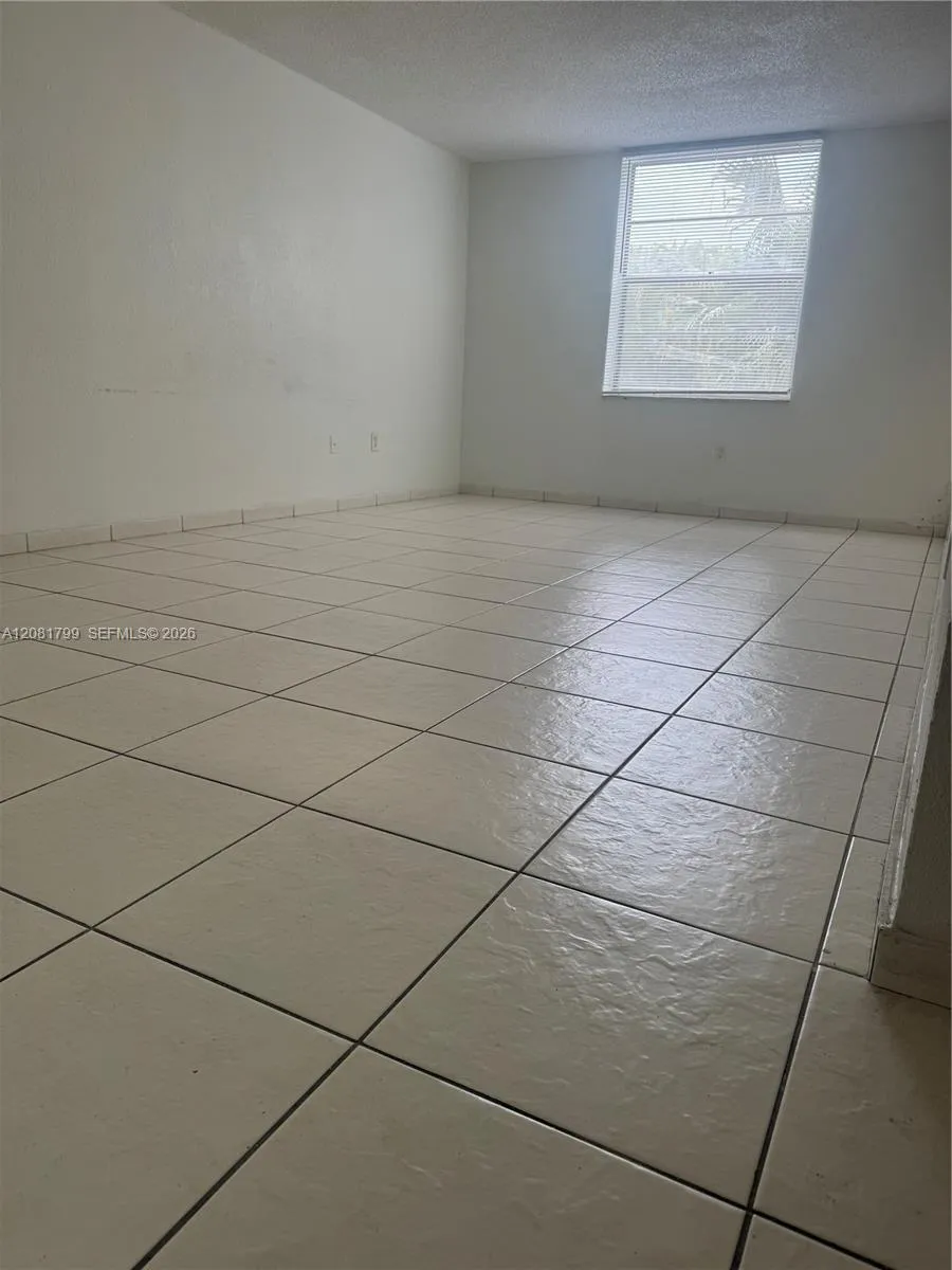 5755 W 20th Ave #201 Hialeah, FL 33012