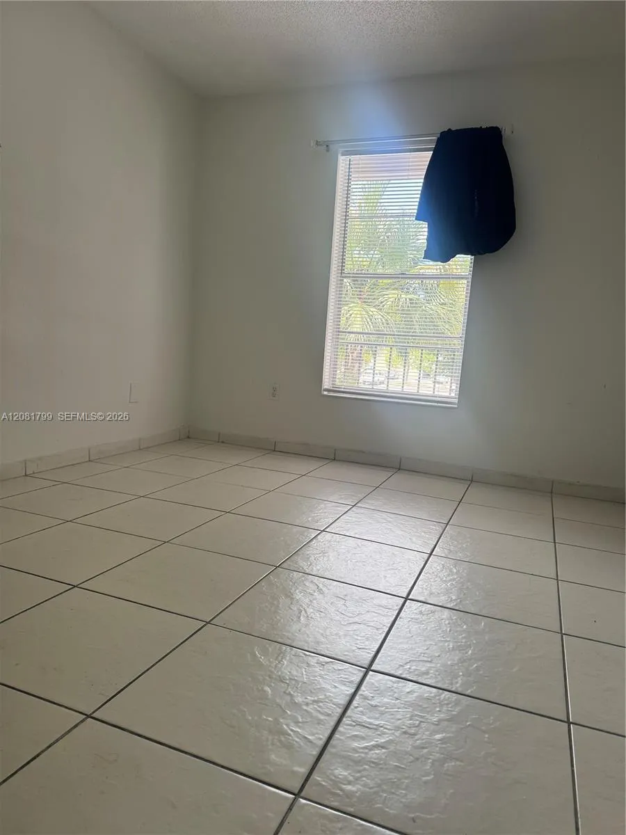 5755 W 20th Ave #201 Hialeah, FL 33012