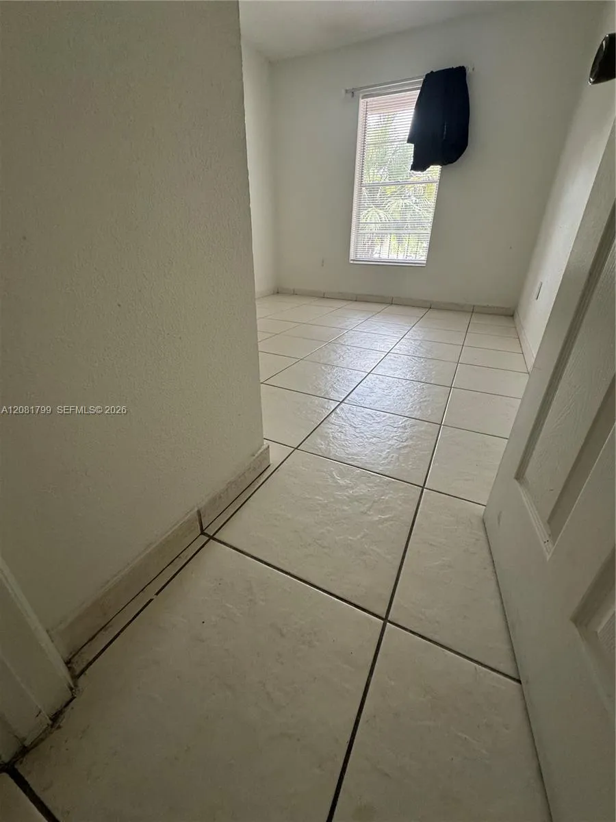 5755 W 20th Ave #201 Hialeah, FL 33012